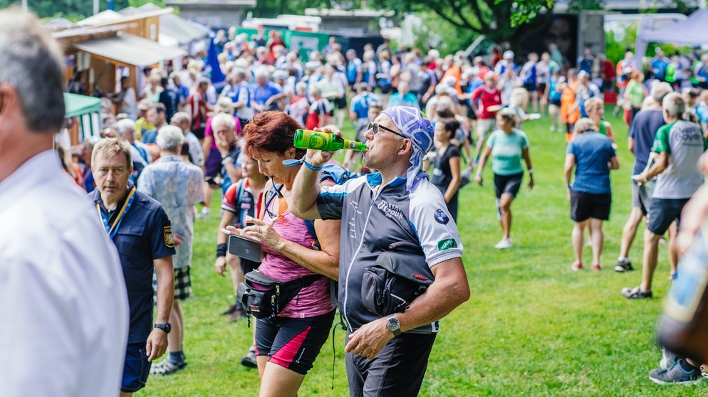 br-radltour-2019-etappe-3-mittagspause-betzenstein-132.jpg